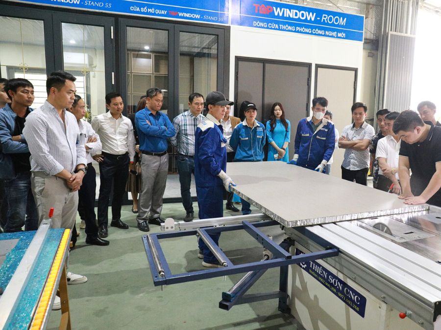 Lễ Ra Mắt Sản Phẩm Mới Năm 2024 Của Nhôm Khang Minh