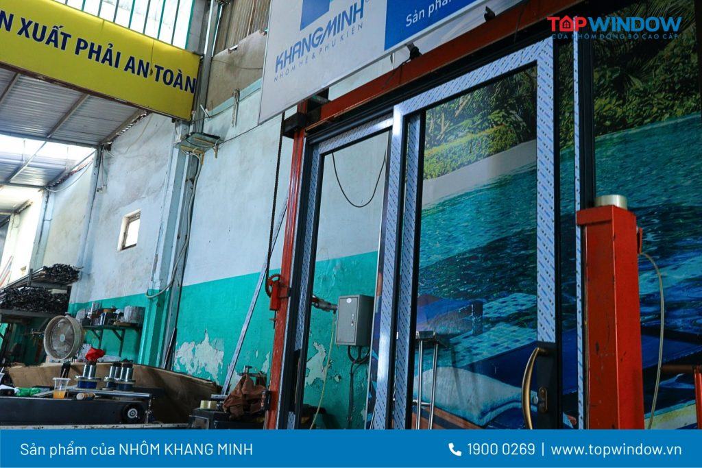 Đầu Tư Máy Móc Bài Bản Trong Sản Xuất Tại TTSX Cửa Nhôm Hồ Chí Minh 1