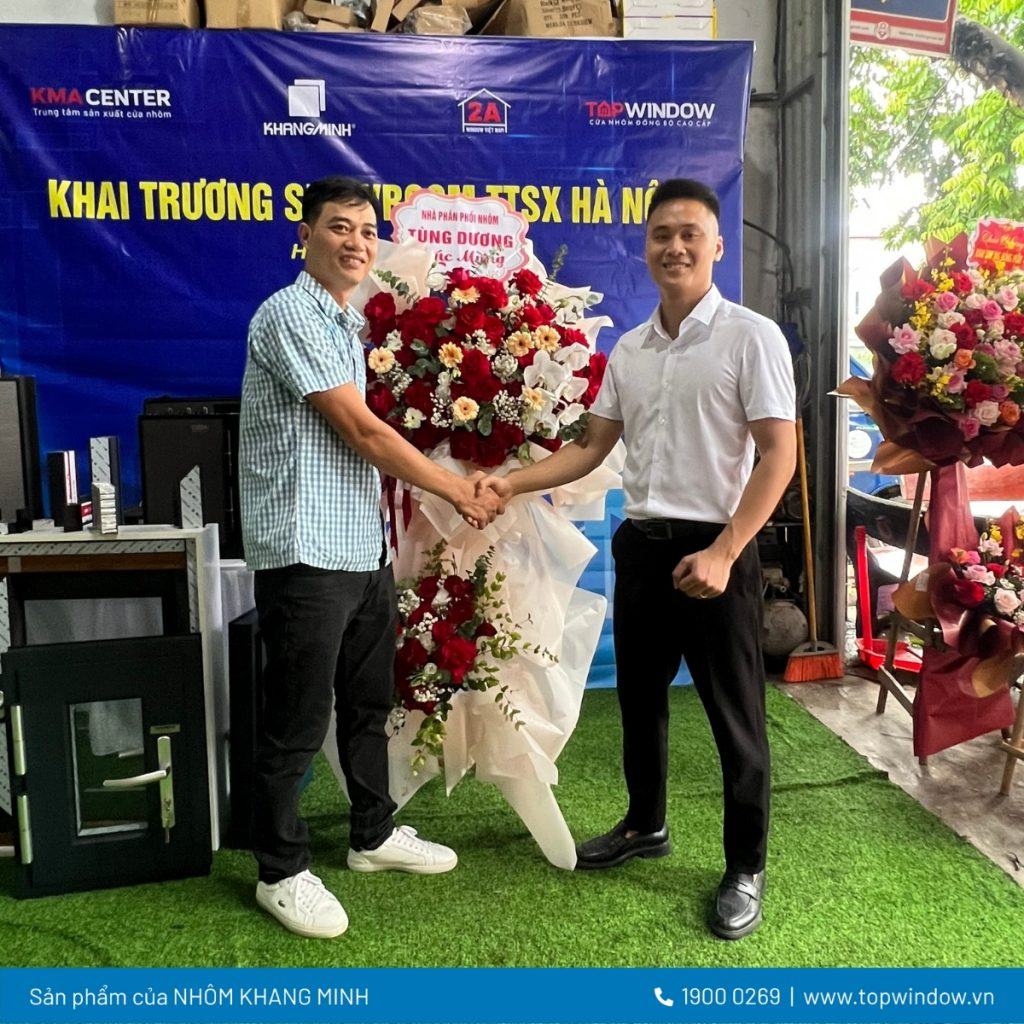 Tưng Bừng Khai Trương Showroom Topwindow Tại TTSX Cửa Nhôm Hà Nội 3